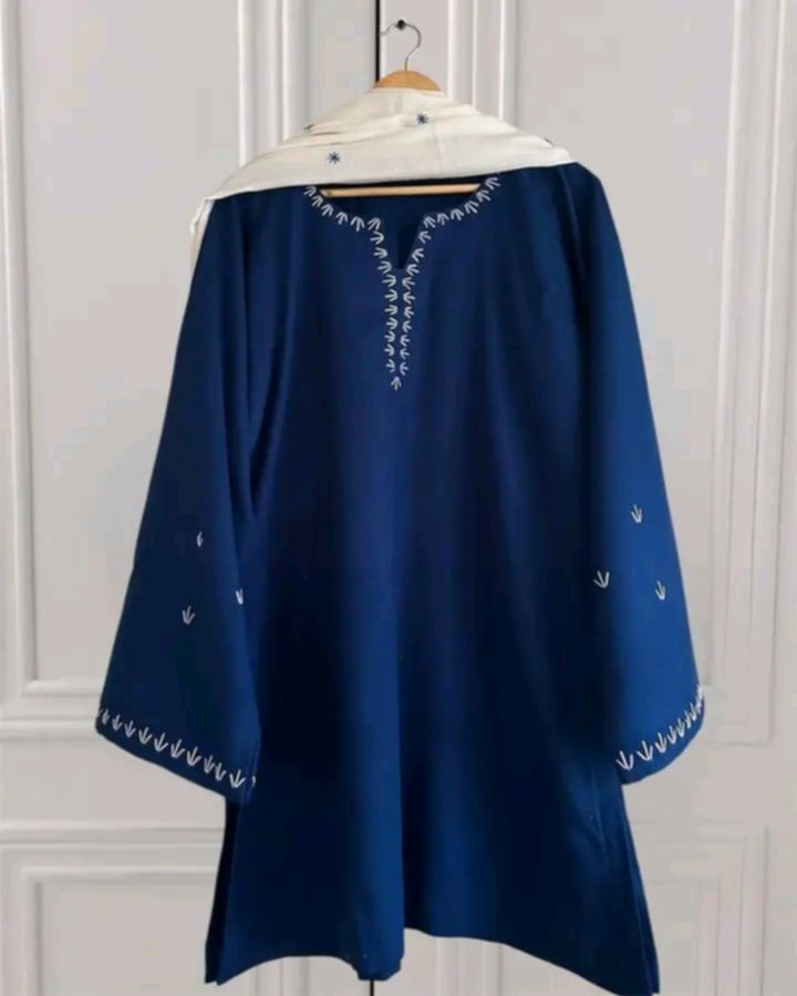 Nautica Charm – Midnight Blue Hand-Embroidered Kurta Set