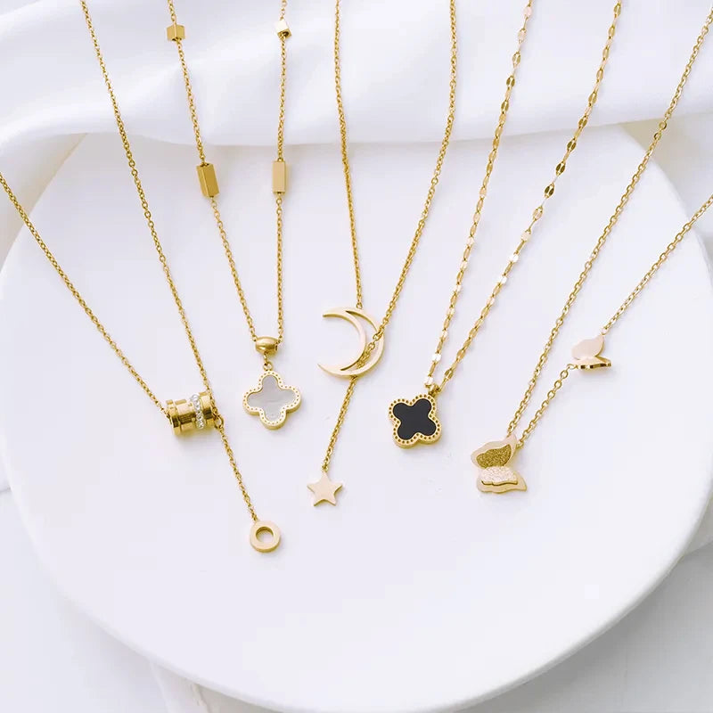 Fashion Jewelry Necklace Wholesale Gold Plated Stainless Steel Elegant Moon Butterfly Chain Necklace for Women